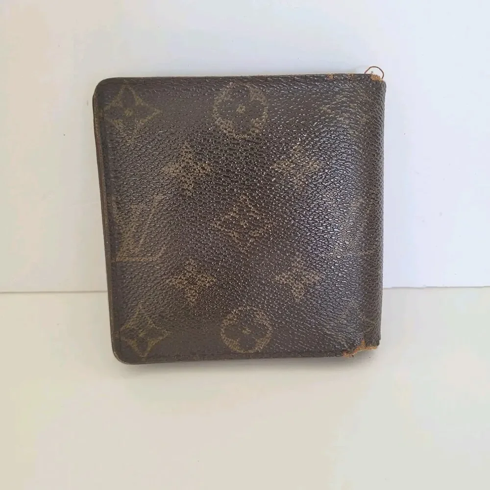 Vintage Louis Vuitton Men's LV Brown Bi-Fold Leather Wallet Monogram Classic